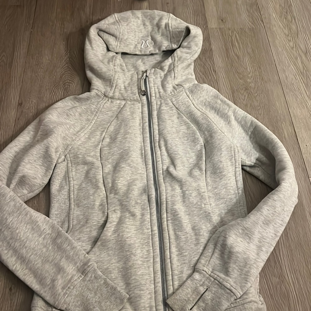 Lululemon heathered grey scuba hoodie!
